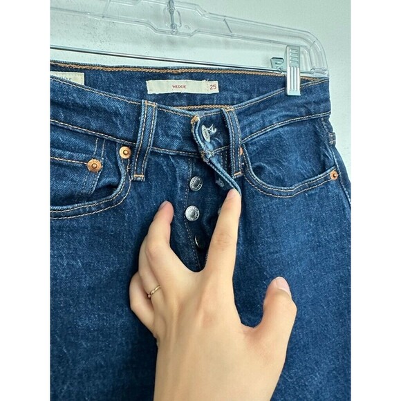 Levi's Wedgie Jeans Button Fly Medium Wash Blue High Rise Waist Size 25 - Picture 3 of 10